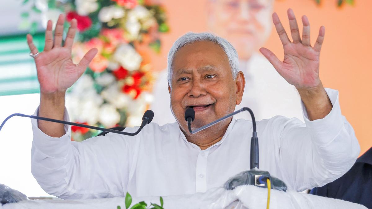 https://salarnews.in/public/uploads/images/newsimages/maannewsimage15102025_152556_Bihar Assembly Polls Candidates List.jpg
